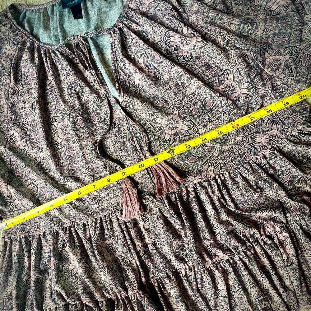 ๐5/$20๐ DAYTRIP Babydoll Ruffled Mesh Pink and Black Patterned top Medium - Picture 7 of 9